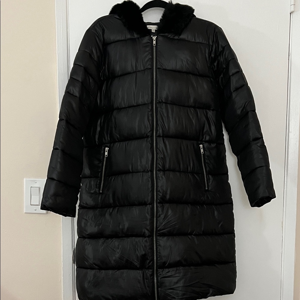 Lovers + Friends Black Puffer Jacket with Faux Fur Collar